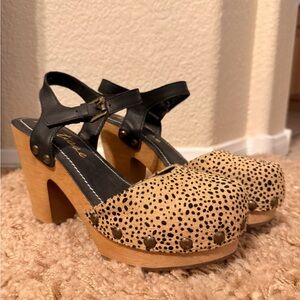 Matisse Tan and Black Platform Heels